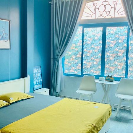 La Casa Homestay - 11B Anh Dao, Bai Chay ハロン エクステリア 写真