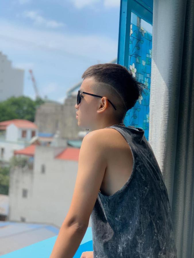 La Casa Homestay - 11B Anh Dao, Bai Chay ハロン エクステリア 写真