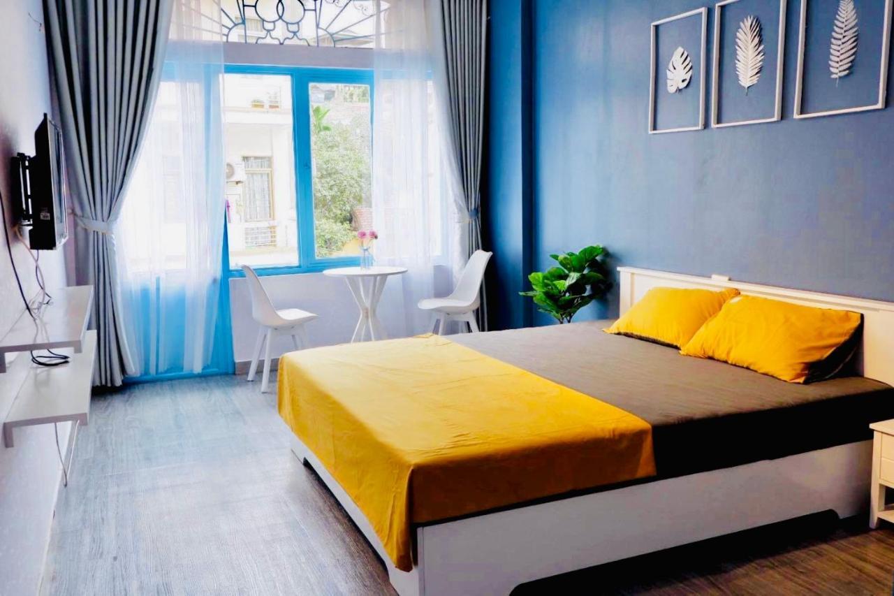 La Casa Homestay - 11B Anh Dao, Bai Chay ハロン エクステリア 写真