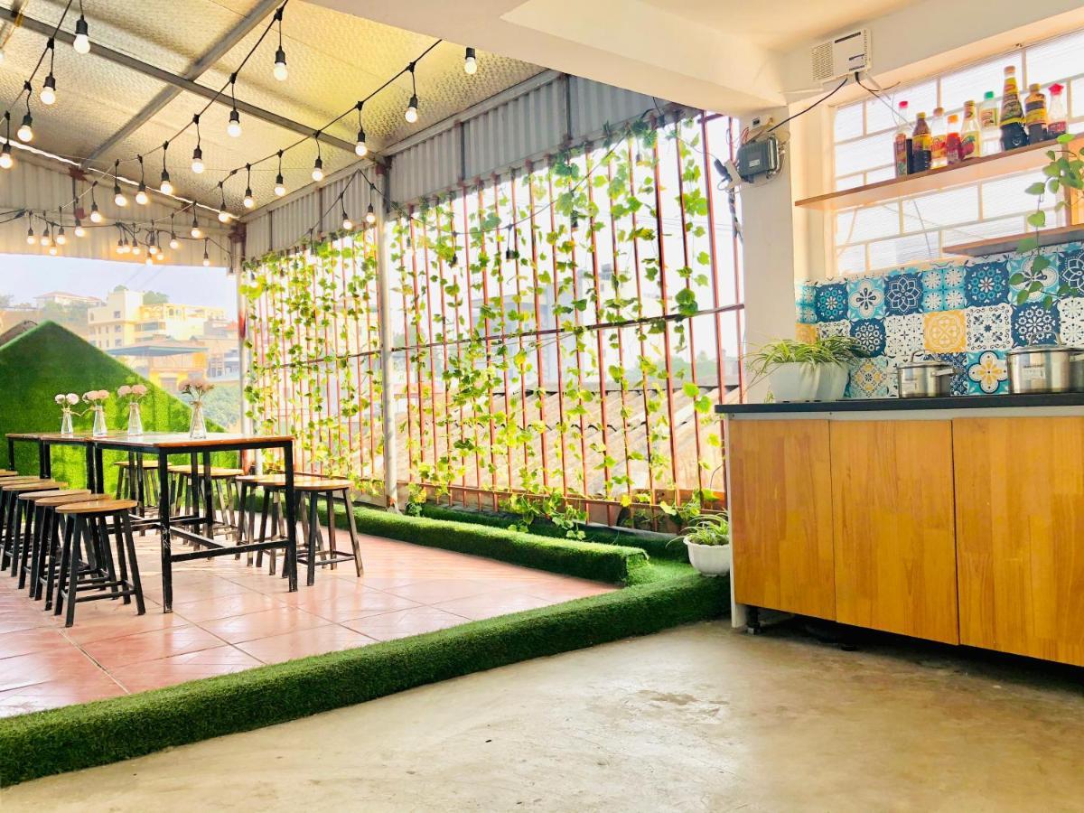 La Casa Homestay - 11B Anh Dao, Bai Chay ハロン エクステリア 写真
