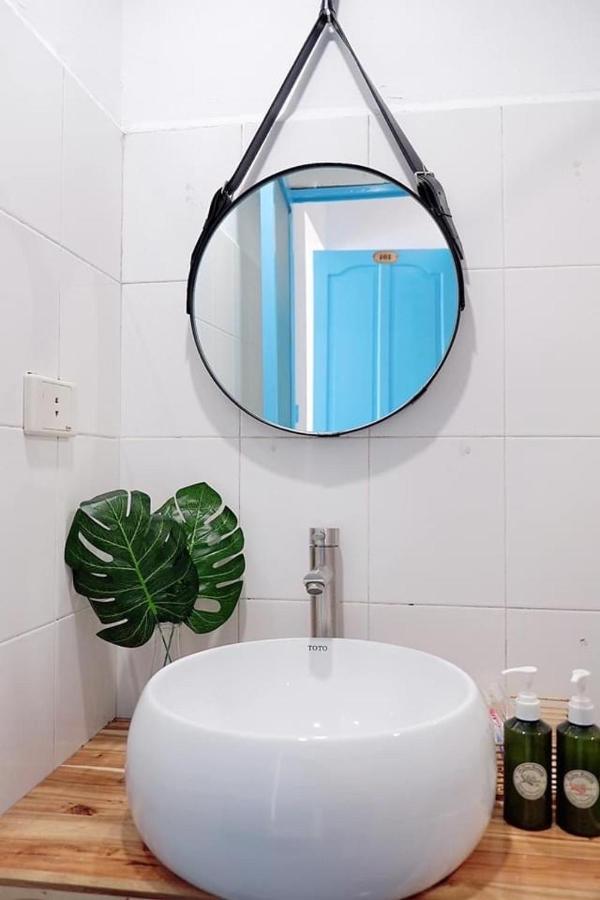 La Casa Homestay - 11B Anh Dao, Bai Chay ハロン エクステリア 写真
