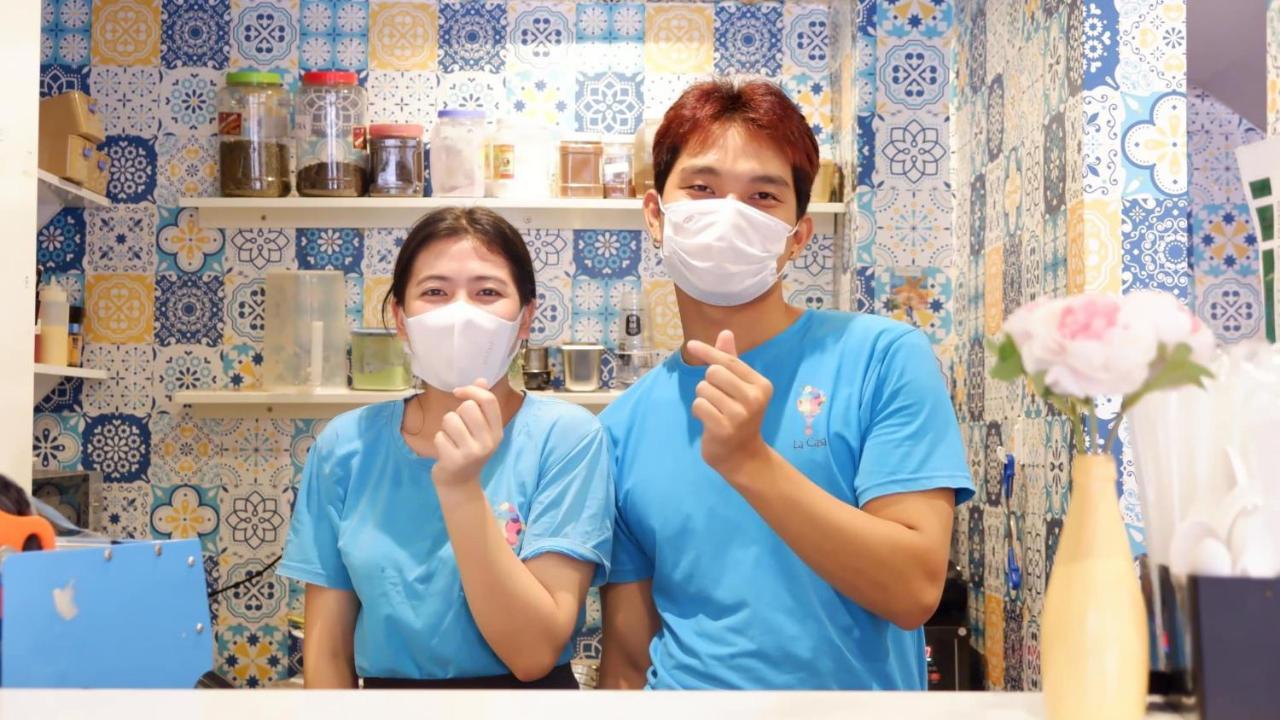 La Casa Homestay - 11B Anh Dao, Bai Chay ハロン エクステリア 写真